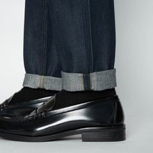 Load image into Gallery viewer, Easy Guy     -     Giant Hornet Selvedge
