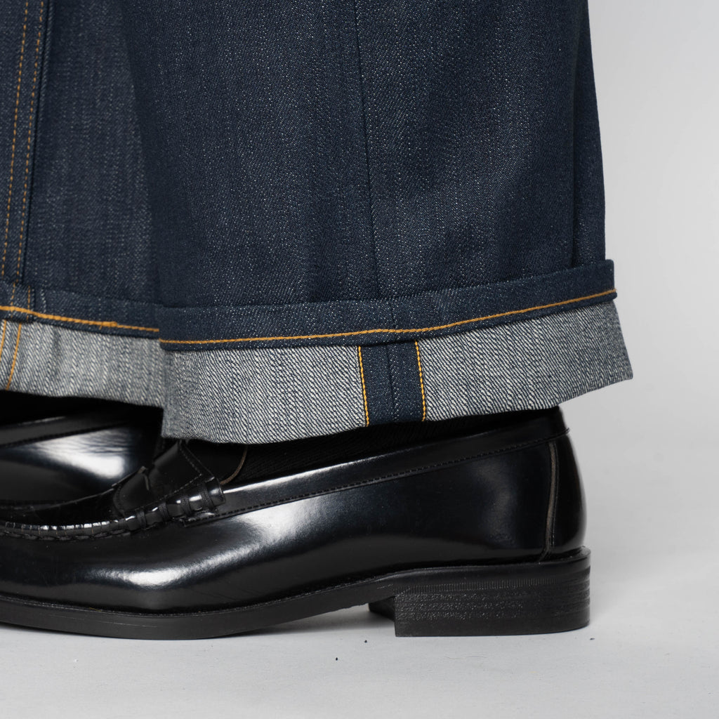 Strong Guy     -     Giant Hornet Selvedge