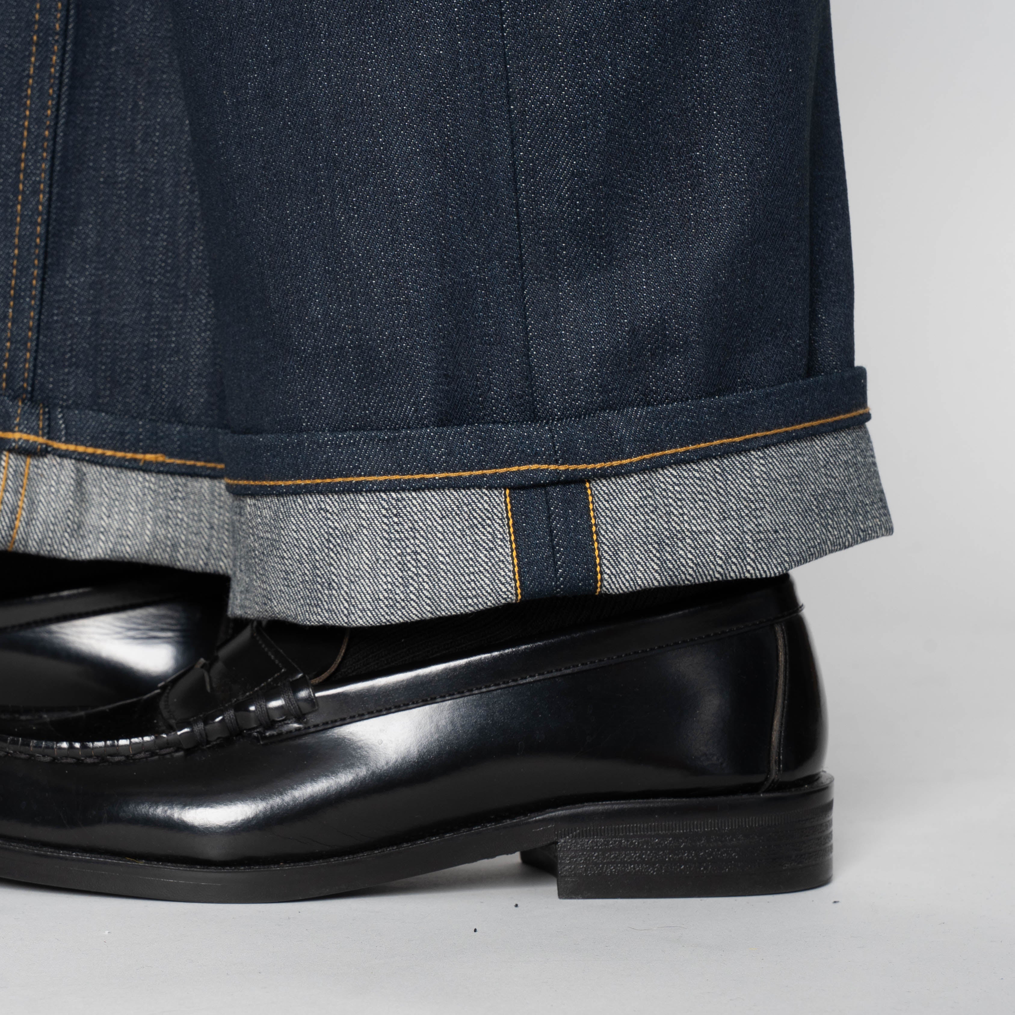 Strong Guy     -     Giant Hornet Selvedge