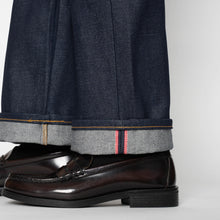 Load image into Gallery viewer, Strong Guy - Elephant 14 - Dirty Elephant
