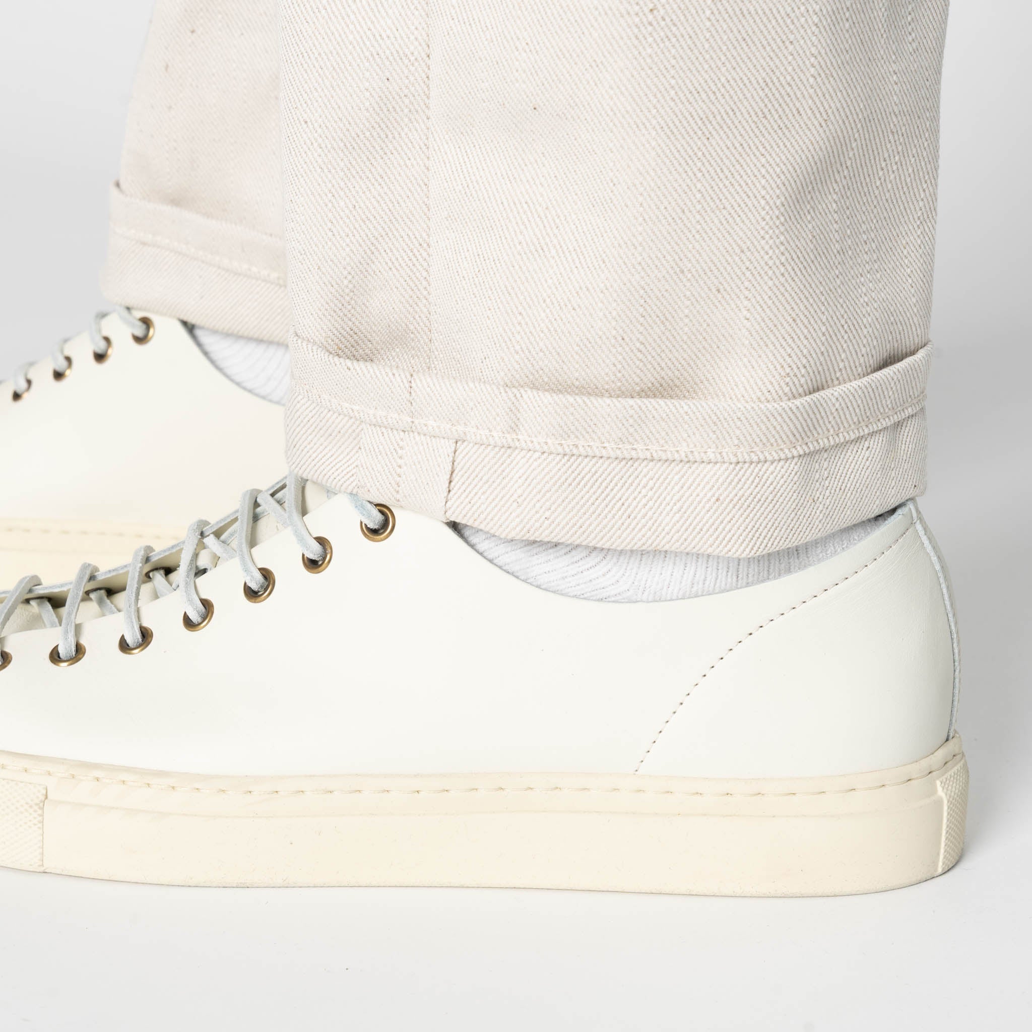 Weird Guy - Tabi Selvedge - Off White by Naked & Famous Denim