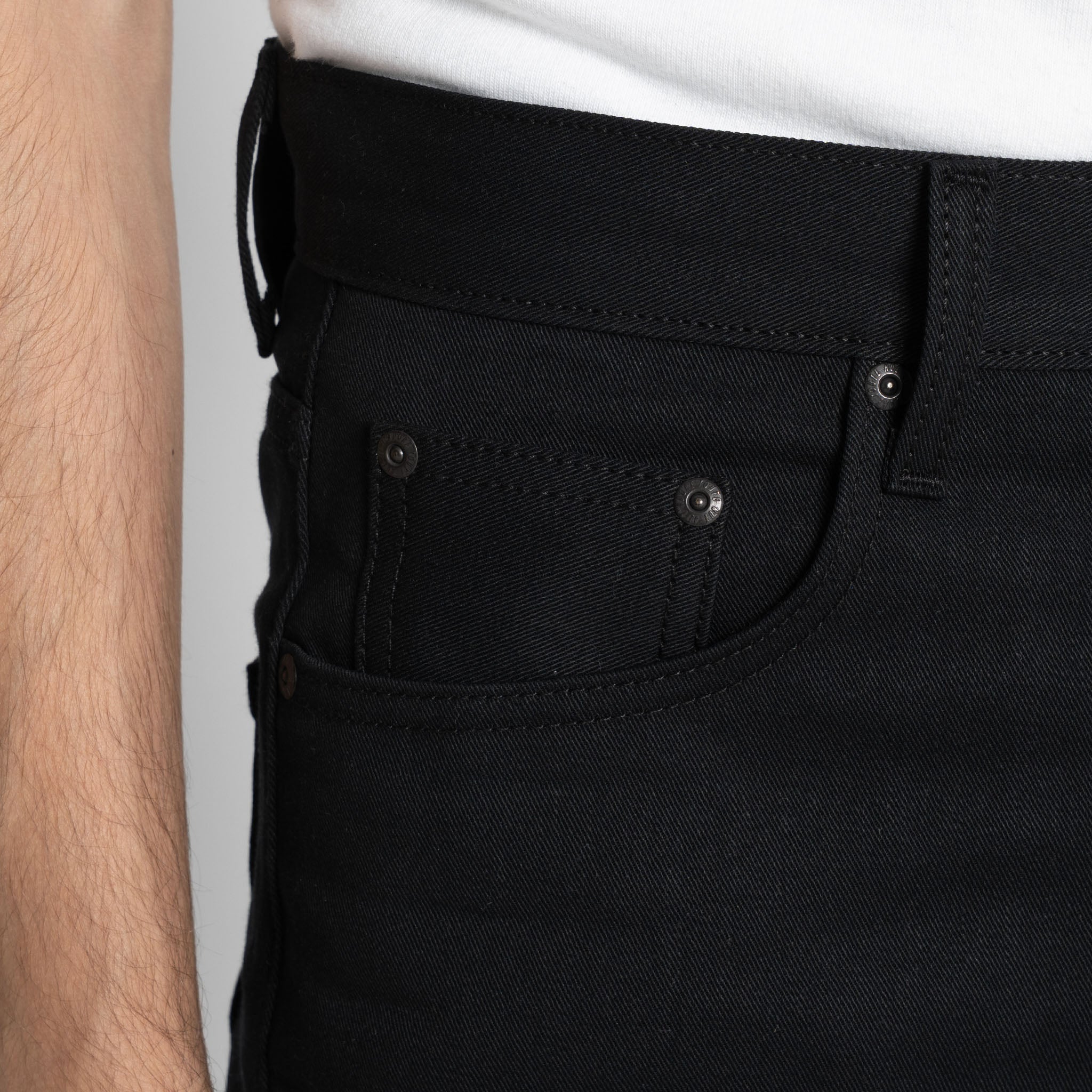 Strong Guy - Pantalón sastre con orillo negro