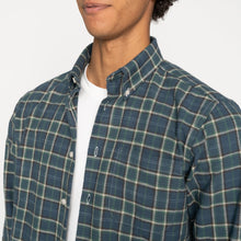 Load image into Gallery viewer, Easy Shirt - Big Slub Check Flannel - Navy + Green
