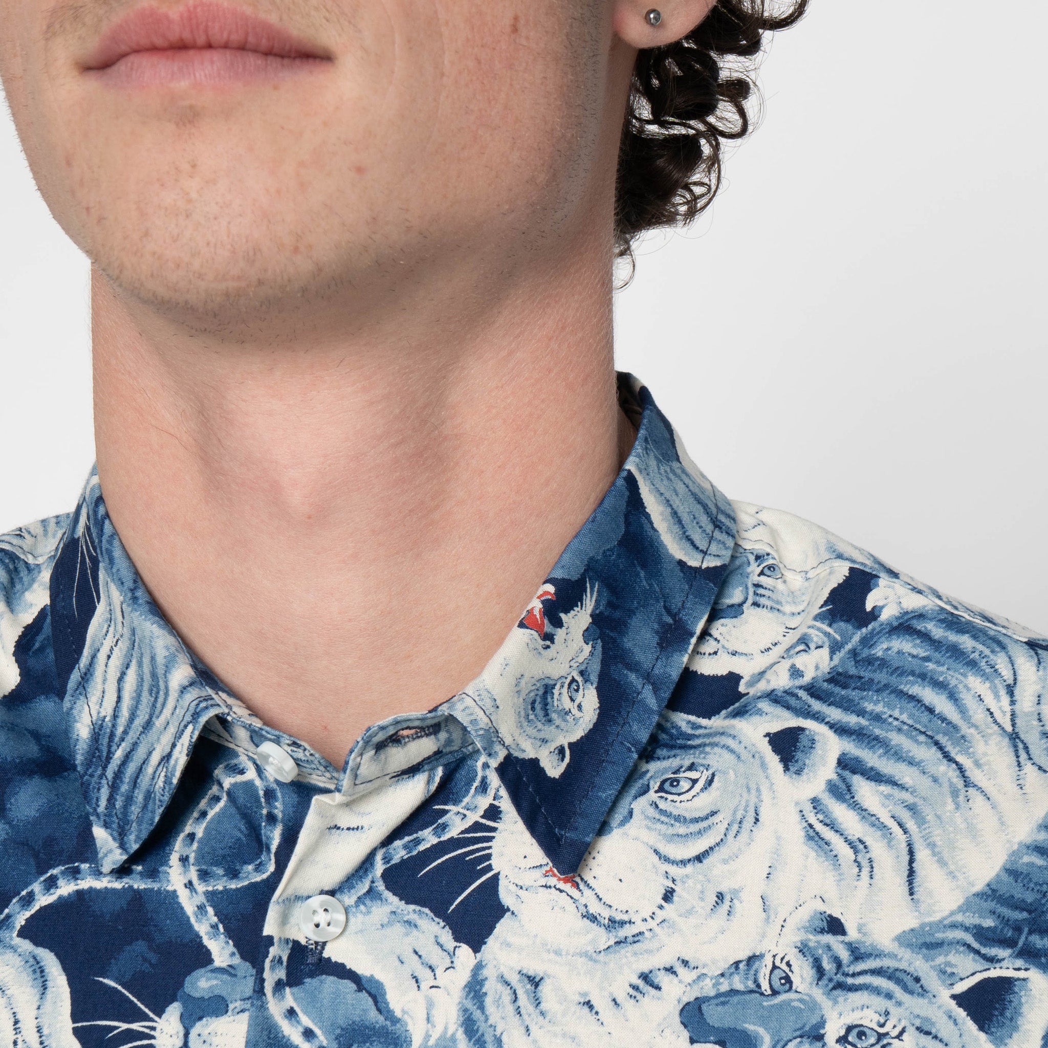 True Shirt - Japanese Tigers Indigo - Indigo by Naked & Famous Denim