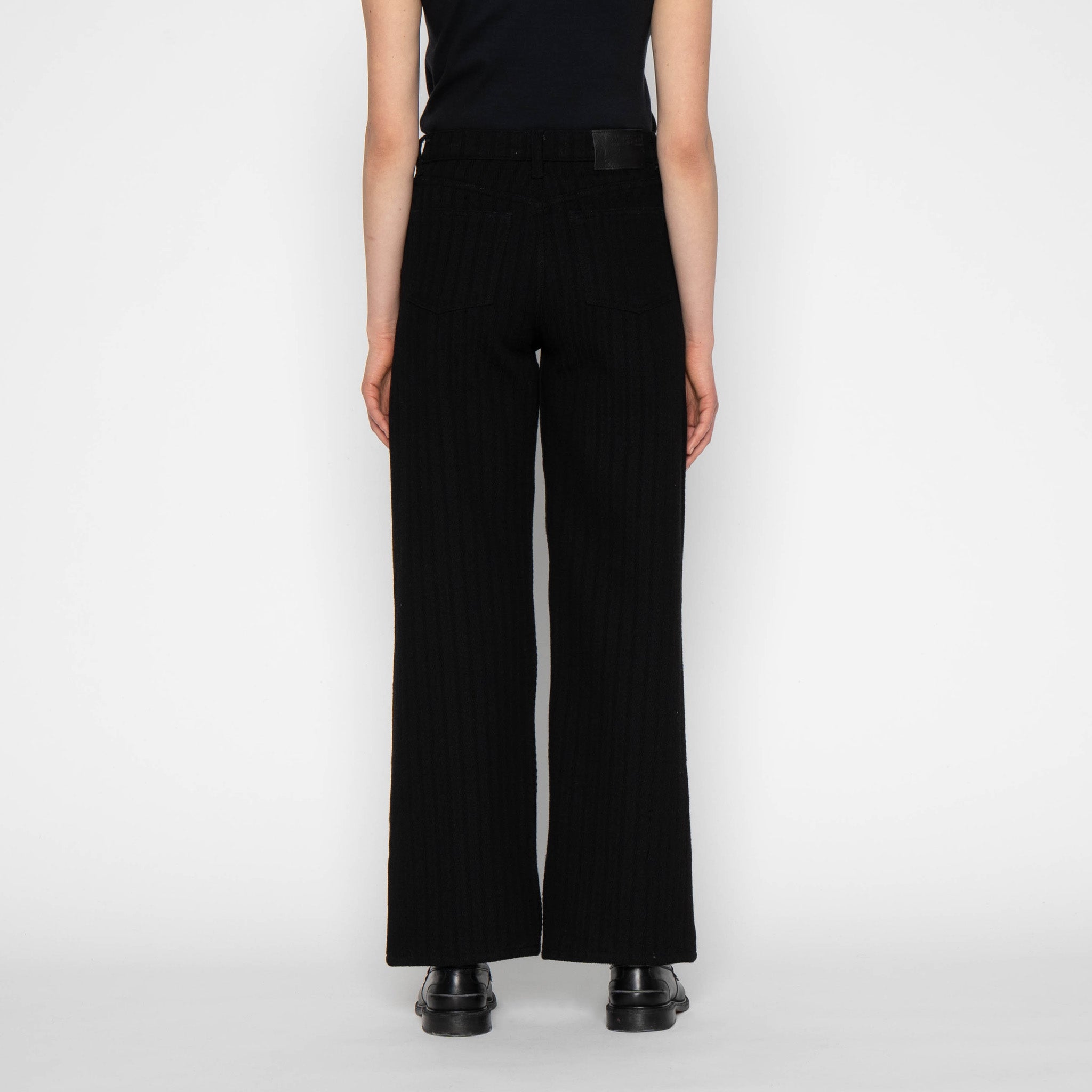 Wide Wild West - Black Sugiaya