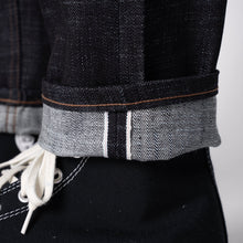 Load image into Gallery viewer, Easy Guy - Slub Stretch Selvedge
